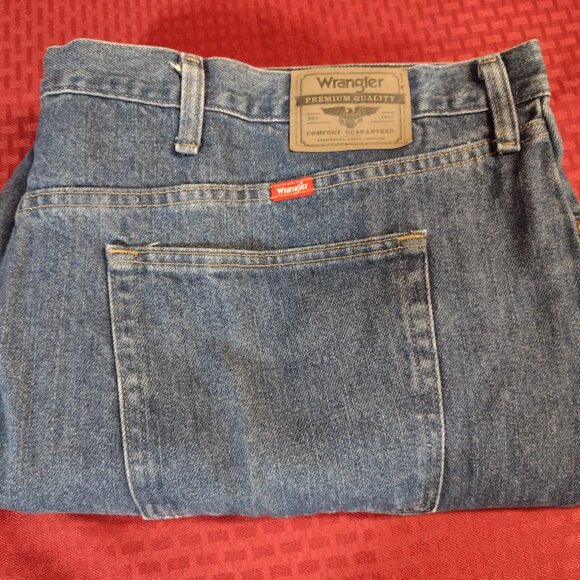 Men’s Wrangler Regular Fit Blue Jeans – Size 50x29 - Picture 11 of 11